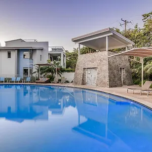 https://coolum-at-the-beach.queenslandhotels.net