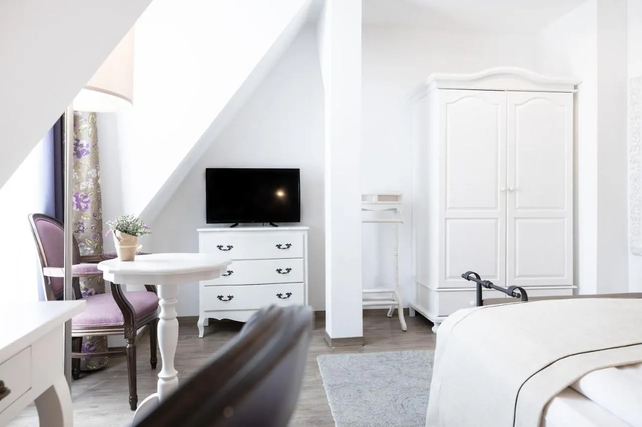 Hotel Kronprinz Berlin 3*,  Germany