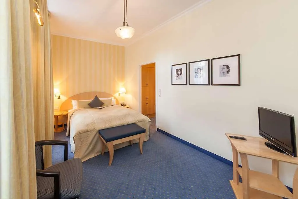 ***  Hotel Kronprinz Berlin Germany